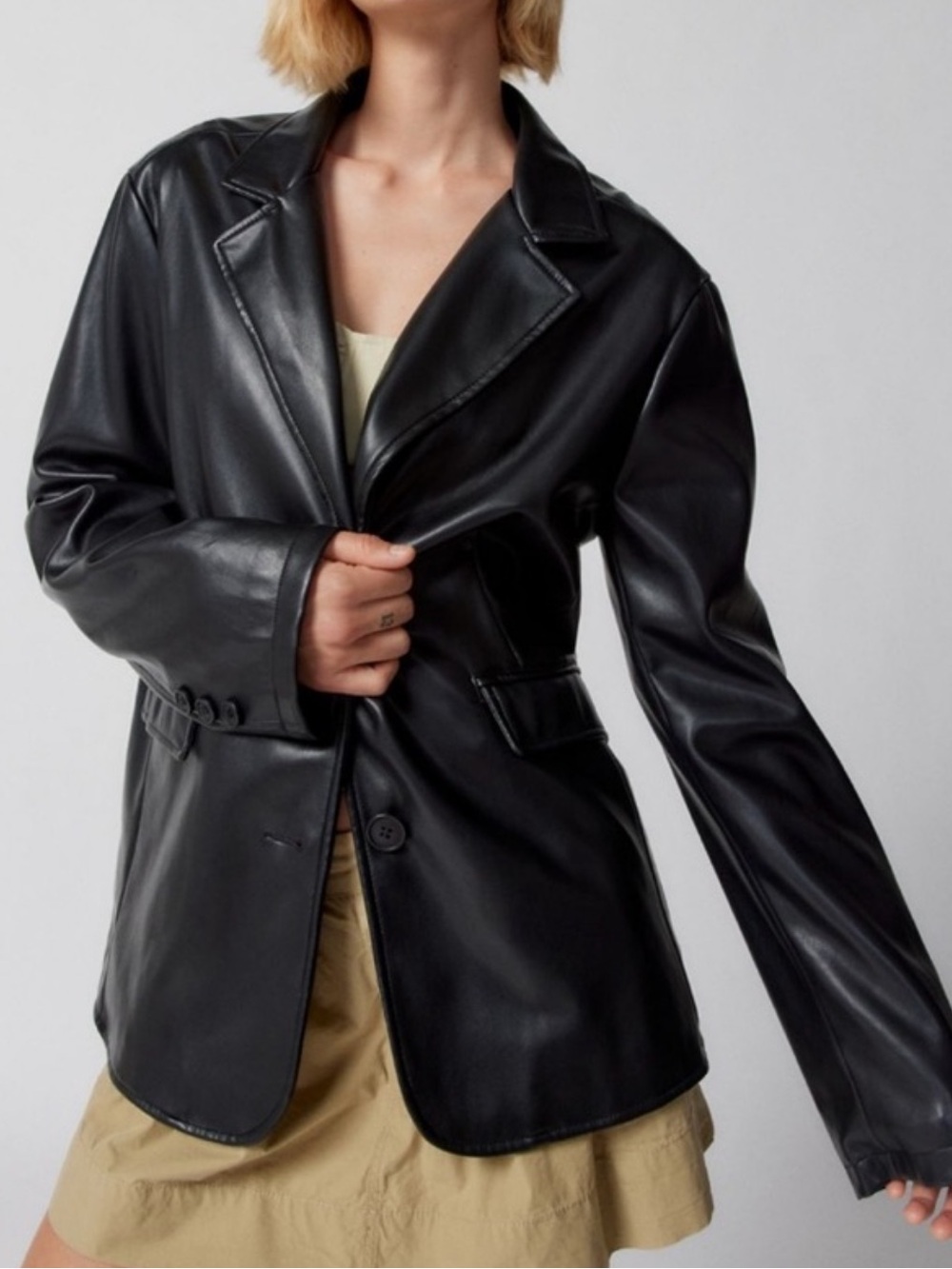 Urban Outfitters Black Faux Leather Blazer Jacket Size Medium Boyfriend Jules